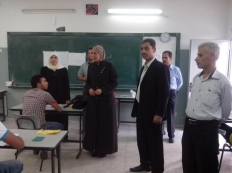 بالصور رئيس بلدية قفين وميرية التربيه والتعليم يتفقد قاعات امتحان الثانوية العامة
